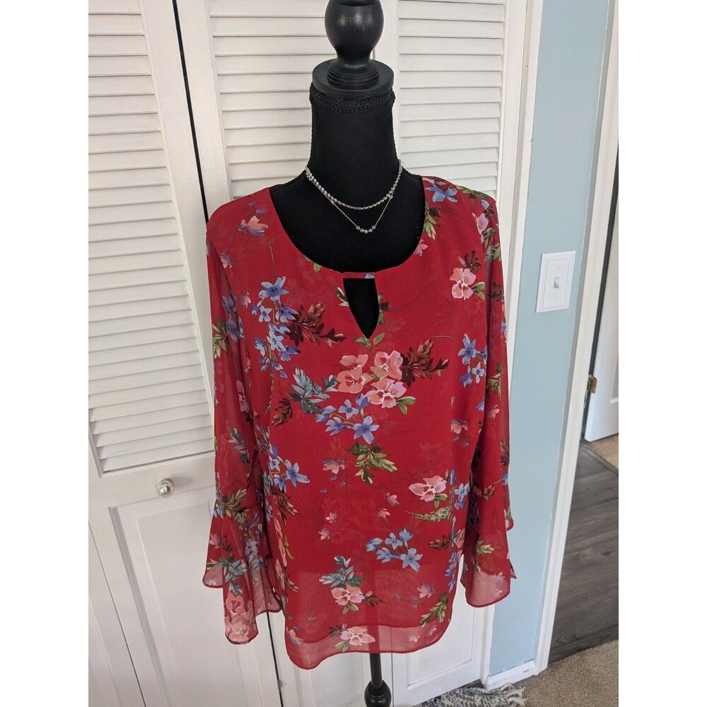 Cabi Devoted Blouse Tunic Women's L Red Floral Layered Key Hole 3590 Romantic